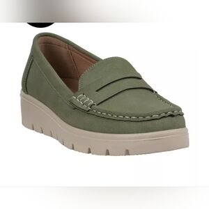 Good Choice Olive Green Platform Penny Loafer